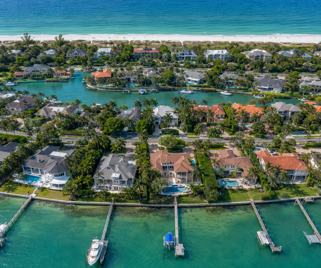 Waterfront homes with private docks in Belleair Beach